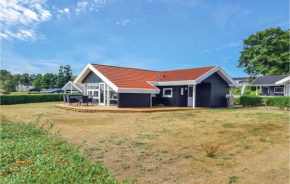 Amazing Home In Bjert With Wifi, Gronninghoved Strand